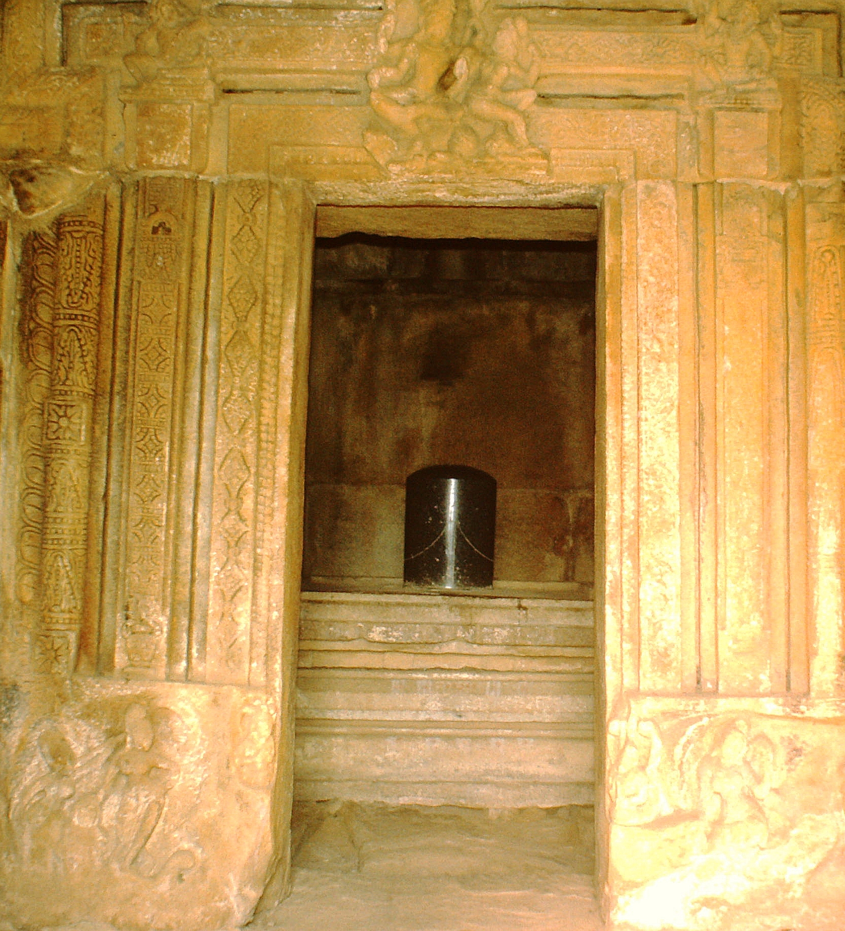 Garbhagriha(Pattadakal)