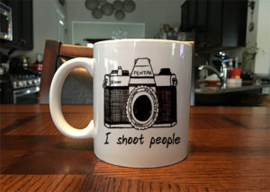 i-shoot-people-coffee-mug