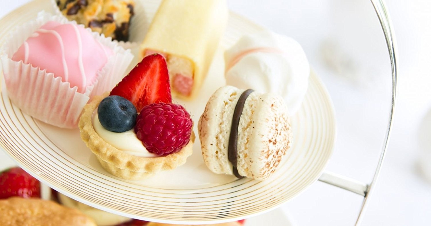 premier-afternoon-tea-cruise-for-two-in-london