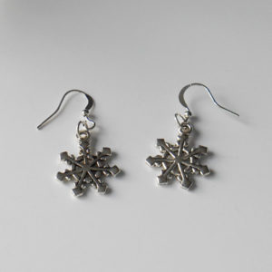 snowflake-dangle-earrings